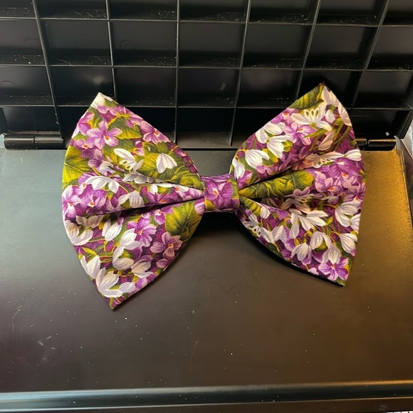 Violet bow - Picture 1 of 4